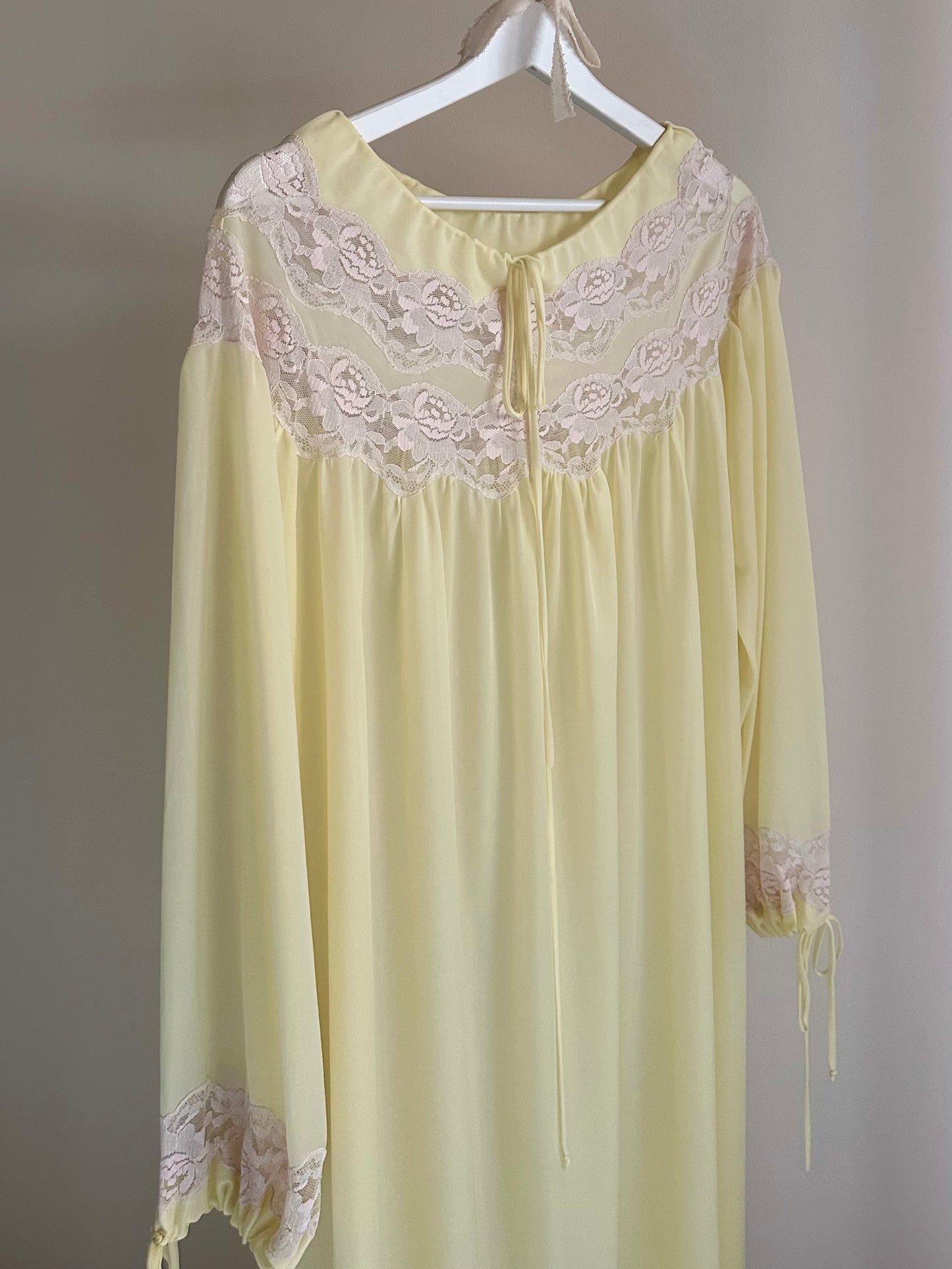 Vintage Pastel Yellow Long Nightgown