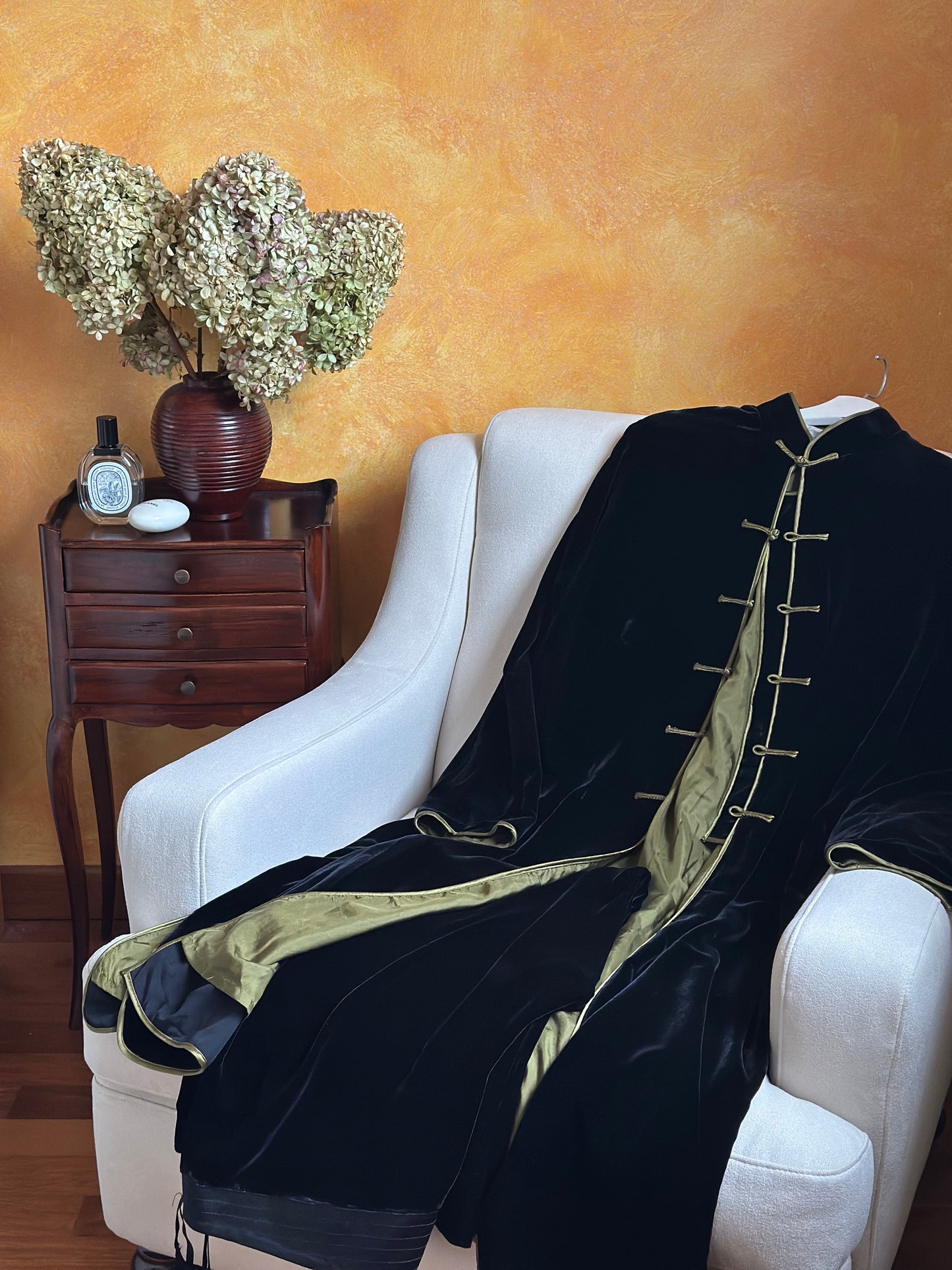 Black Silk Velvet Set With Green Lining