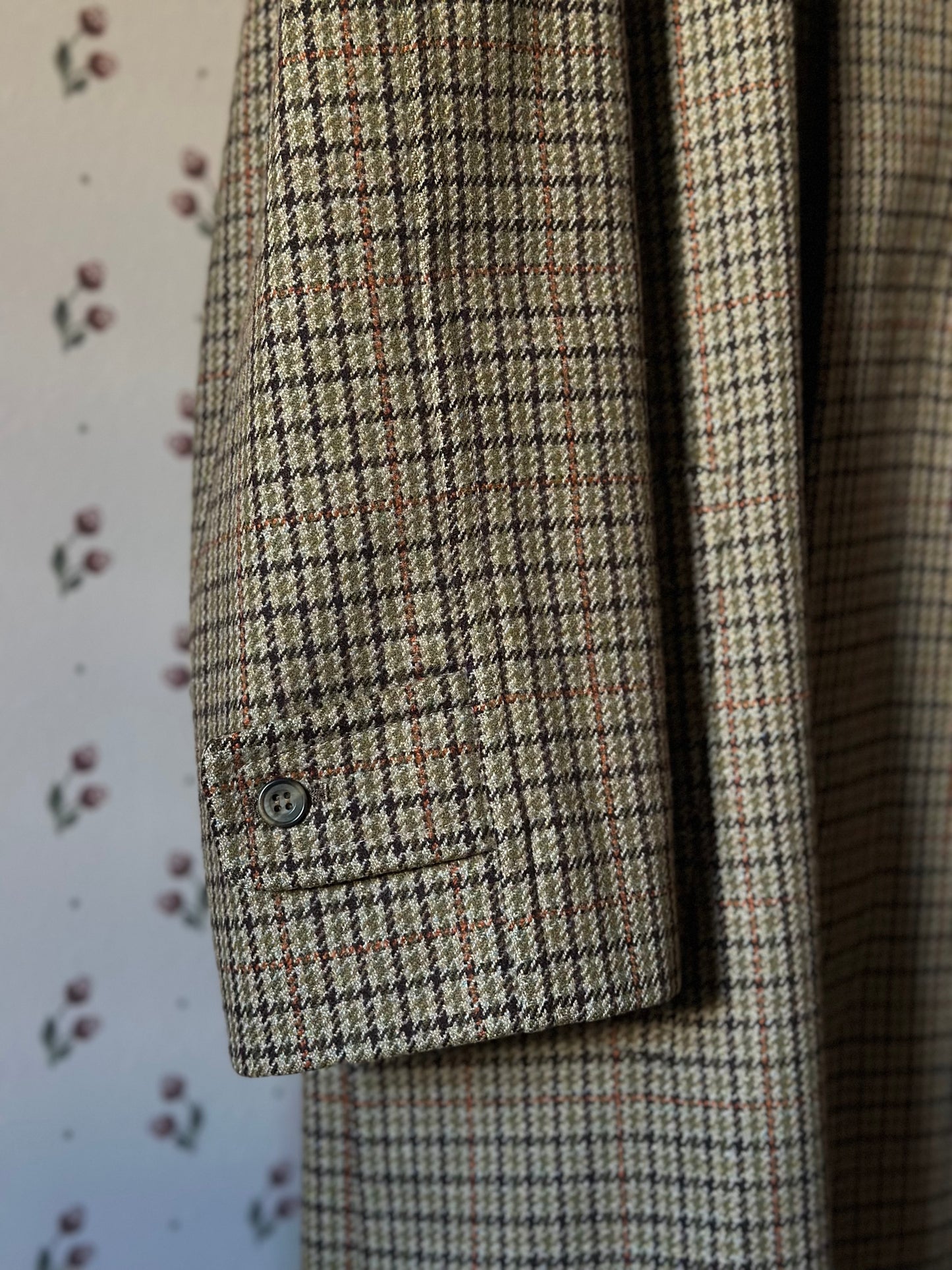 Vintage Original British Pied De Poule Coat