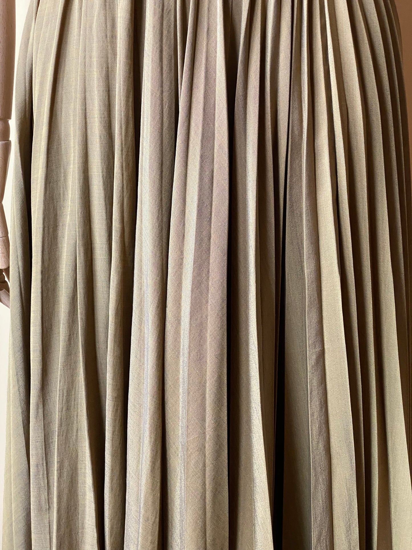Vintage Pleated Khaki Skirt
