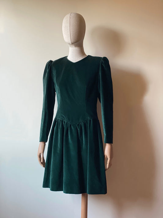 Vintage Velvet Emerald Green Dress